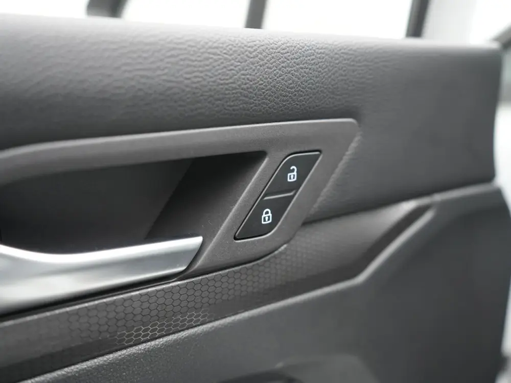 Volkswagen Golf 1.4 eHybrid GTE - RIJKLAARPRIJS - All Season uit 2021, foto 17