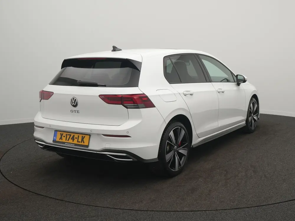 Volkswagen Golf 1.4 eHybrid GTE - RIJKLAARPRIJS - All Season uit 2021, foto 4