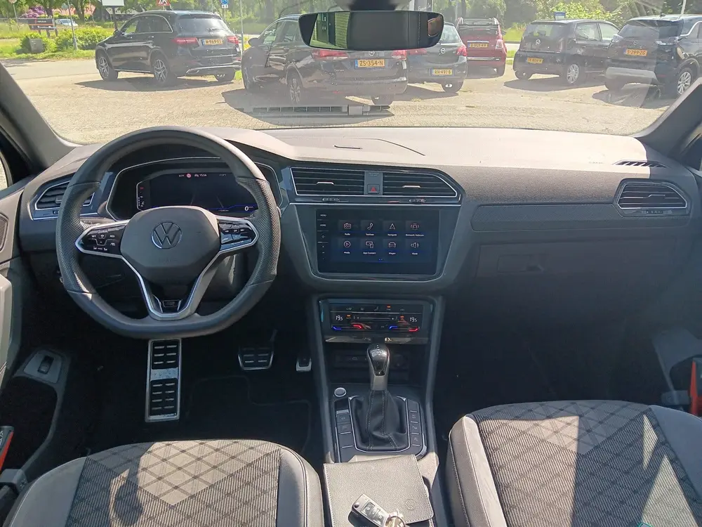 Volkswagen Tiguan 1.5 TSI R-Line 3x Business+|PANO|TREKH|ADA uit 2021, foto 17