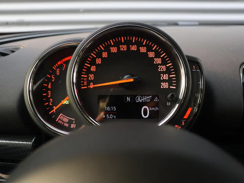Mini Clubman One uit 2022, foto 20
