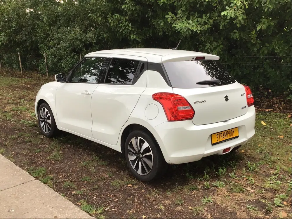 Suzuki Swift 1.2 Stijl Smart Hybrid uit 2020, foto 3