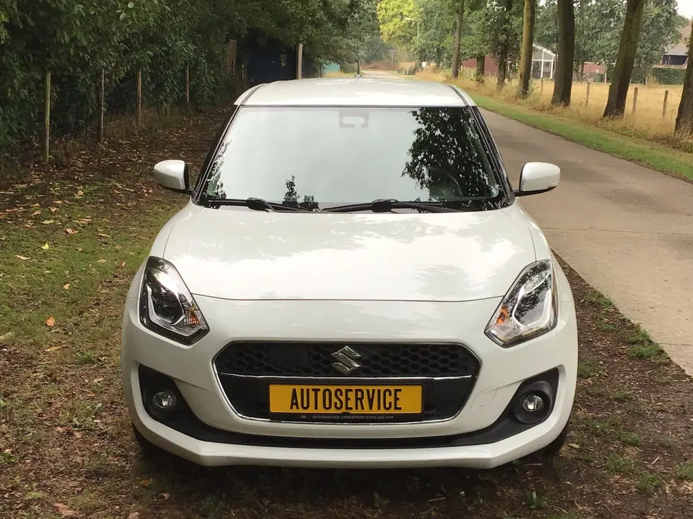 Suzuki Swift 1.2 Stijl Smart Hybrid uit 2020, foto 7