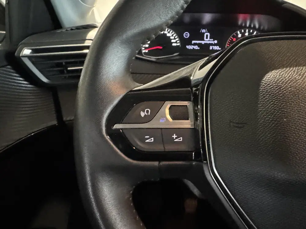 Peugeot 208 1.2 PureTech Active uit 2023, foto 11