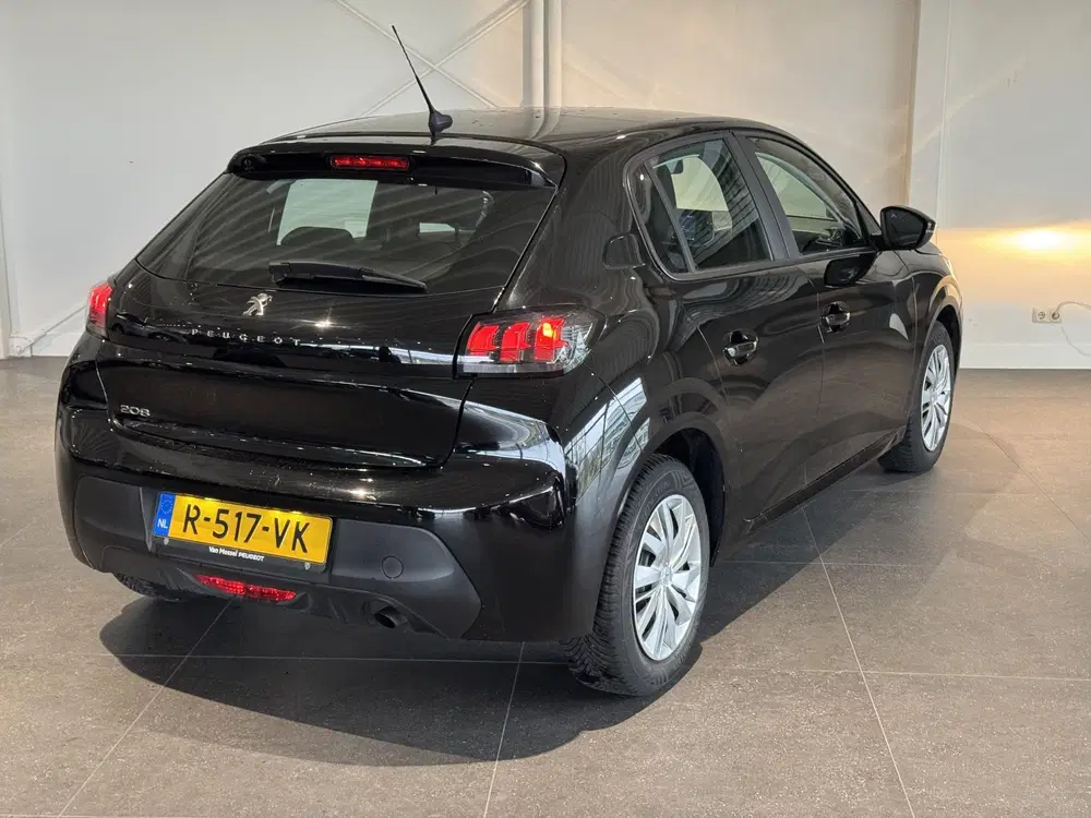 Peugeot 208 1.2 PureTech Active uit 2023, foto 5