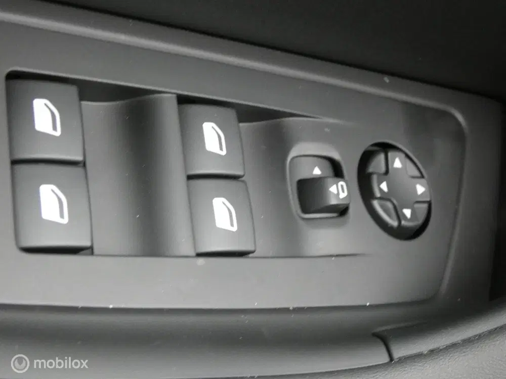 Peugeot 508 1.6 HYbrid 180 e-EAT8 Allure Avantage uit 2025, foto 20