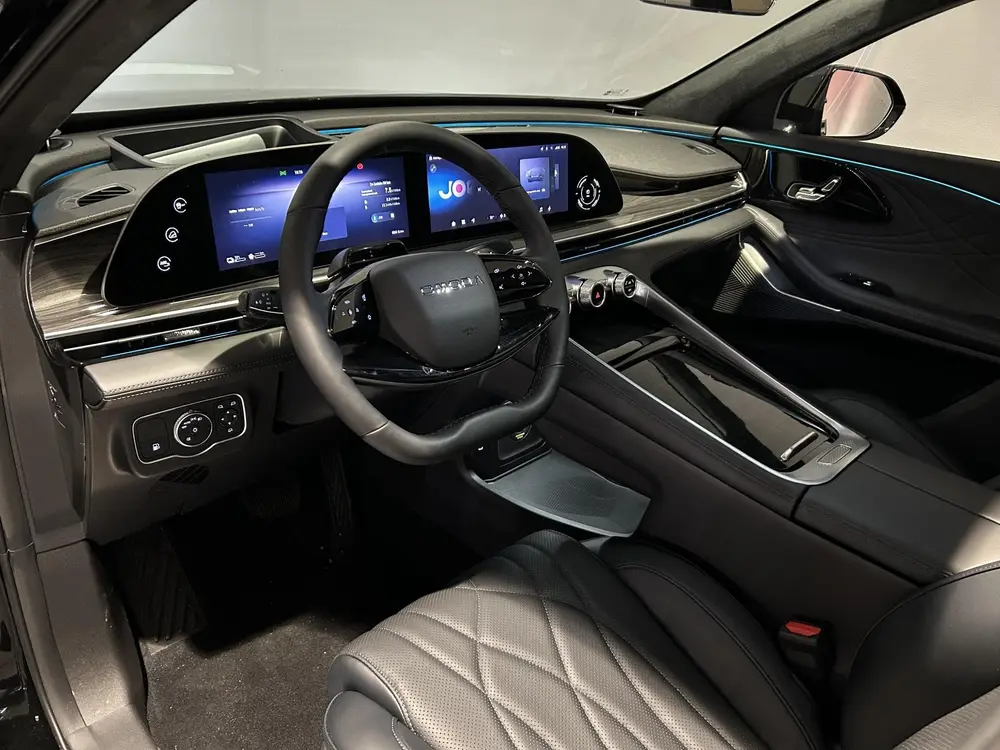 Omoda 9 SHS-P Premium uit 2026, foto 3