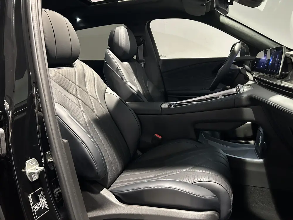 Omoda 9 SHS-P Premium uit 2026, foto 9