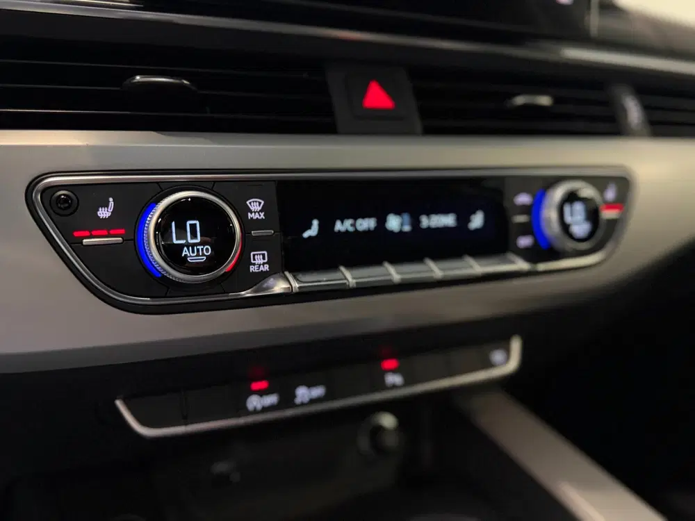 Audi A4 35 TFSI S edition uit 2021, foto 15