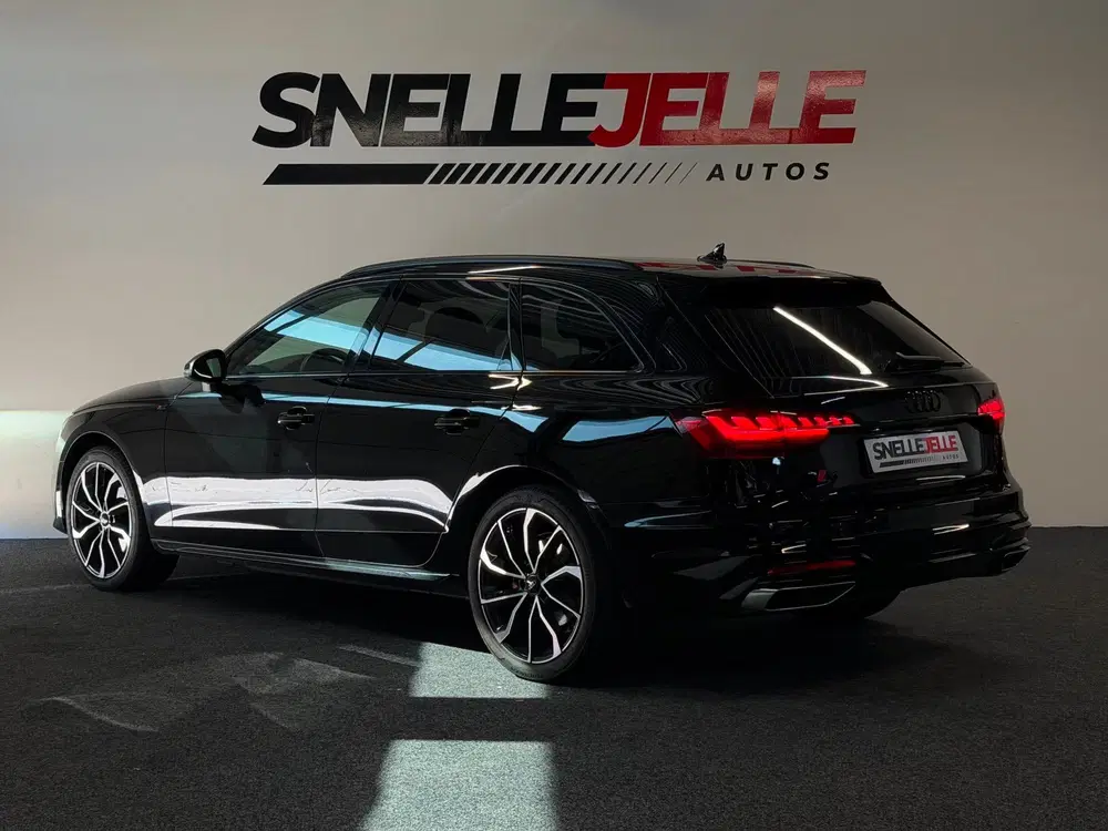 Audi A4 35 TFSI S edition uit 2021, foto 5