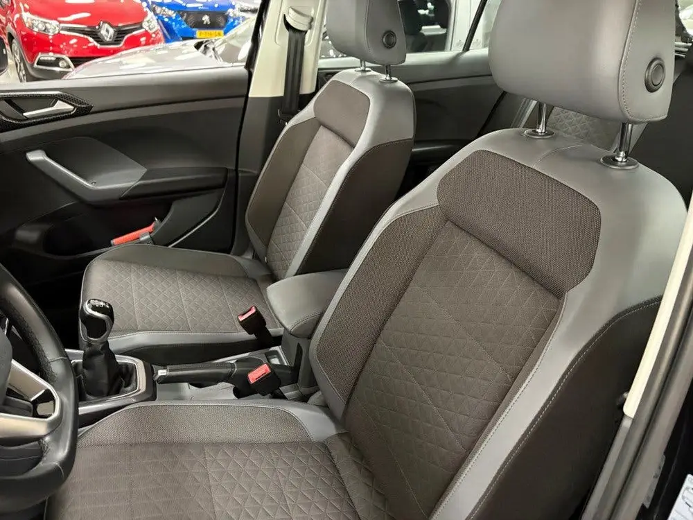 Volkswagen T-CROSS 1.0 TSI Navigatie App Apple Android Half uit 2021, foto 5