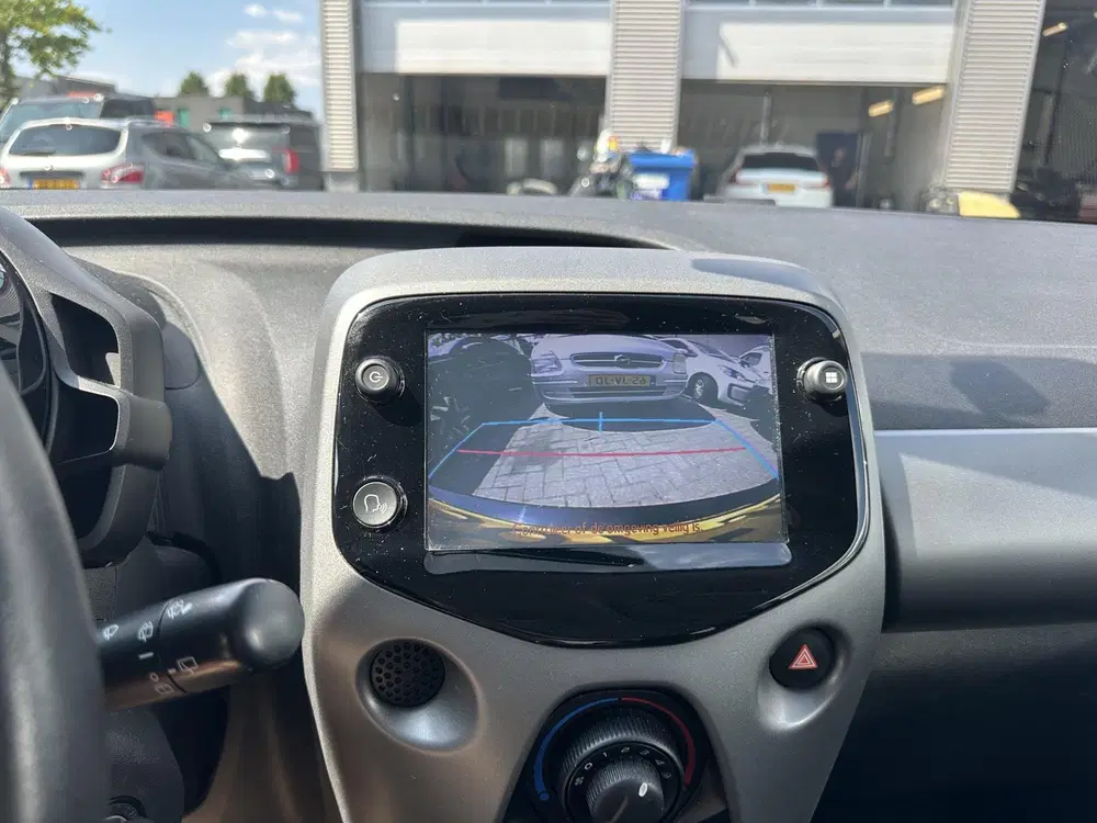 Toyota Aygo 1.0 VVT-i AUTOMAAT x-shift 5D x-play 1e ei uit 2020, foto 13