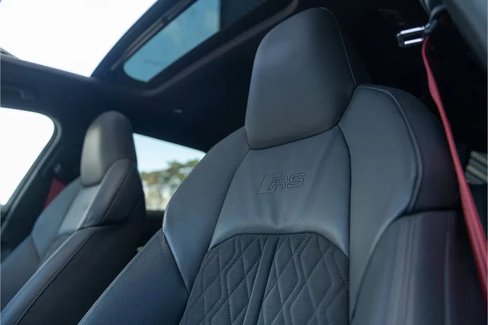 Audi RS6 4.0 TFSI 600PK Quattro Keramisch Dynamicpl uit 2021, foto 20