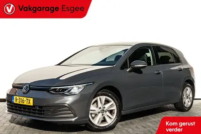 Volkswagen Golf 8 1.0 TSI 110 PK Life | 61 Dkm | 5 Drs | Ned uit 2022