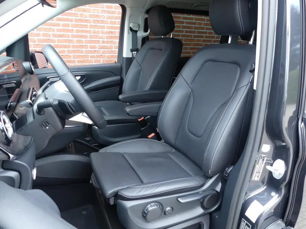 Mercedes-Benz EQV 300 L2 90 kWh AMG Luchtvering 7 Persoons E uit 2025, foto 5
