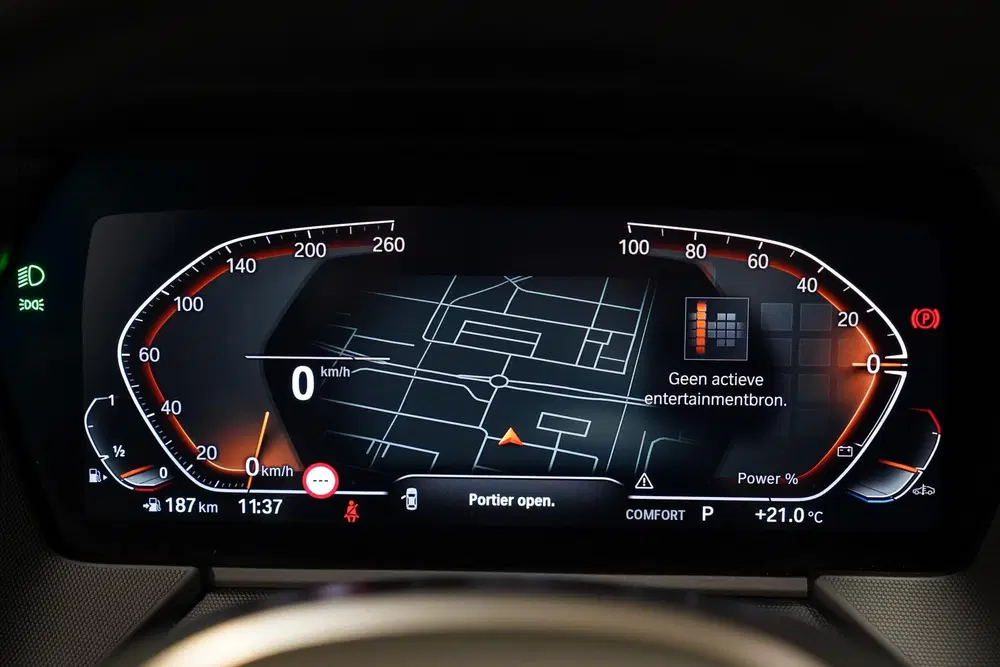 BMW 1-serie 120i M-Sport Pano uit 2024, foto 7