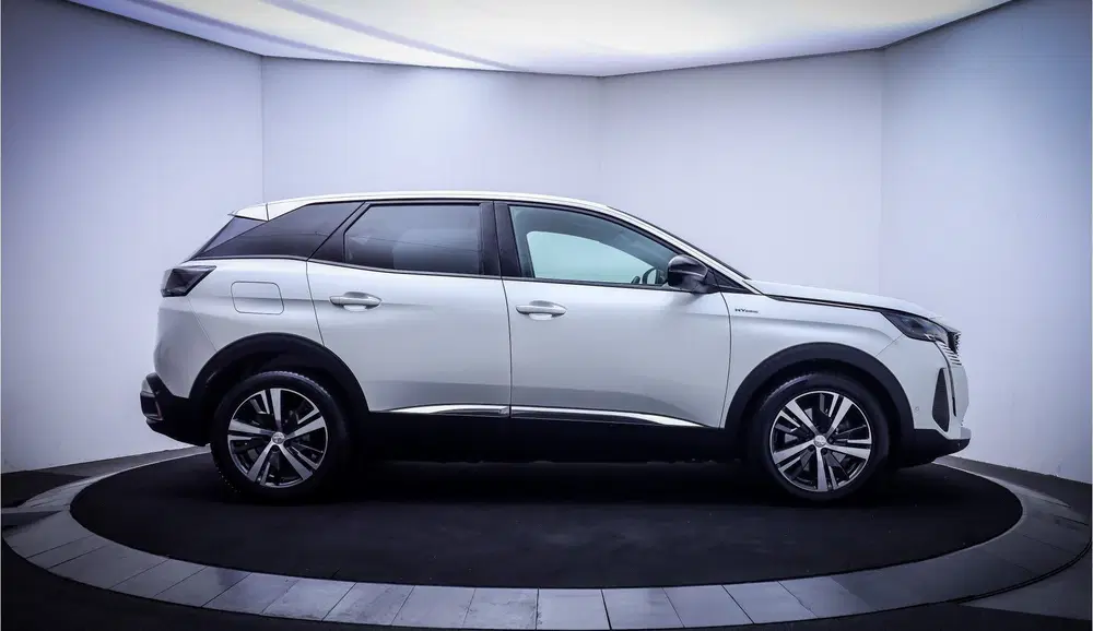 Peugeot 3008 1.6 HYbrid 225 ALLURE Pack FULL LED uit 2023, foto 4