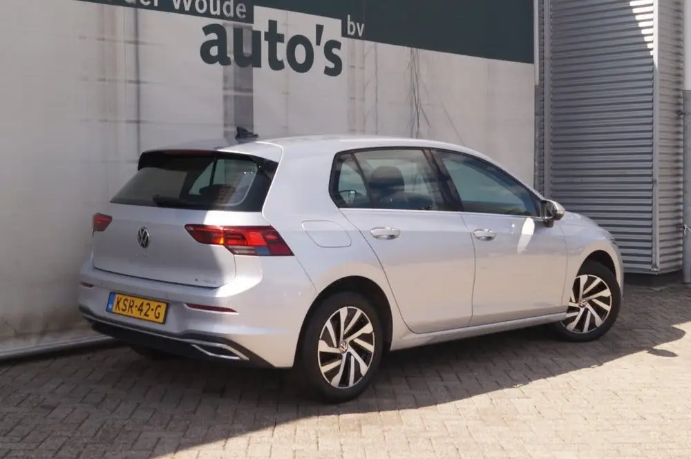 Volkswagen Golf 1.4 eHybrid PHEV Style Business -NAVI-ECC-LE uit 2024, foto 6