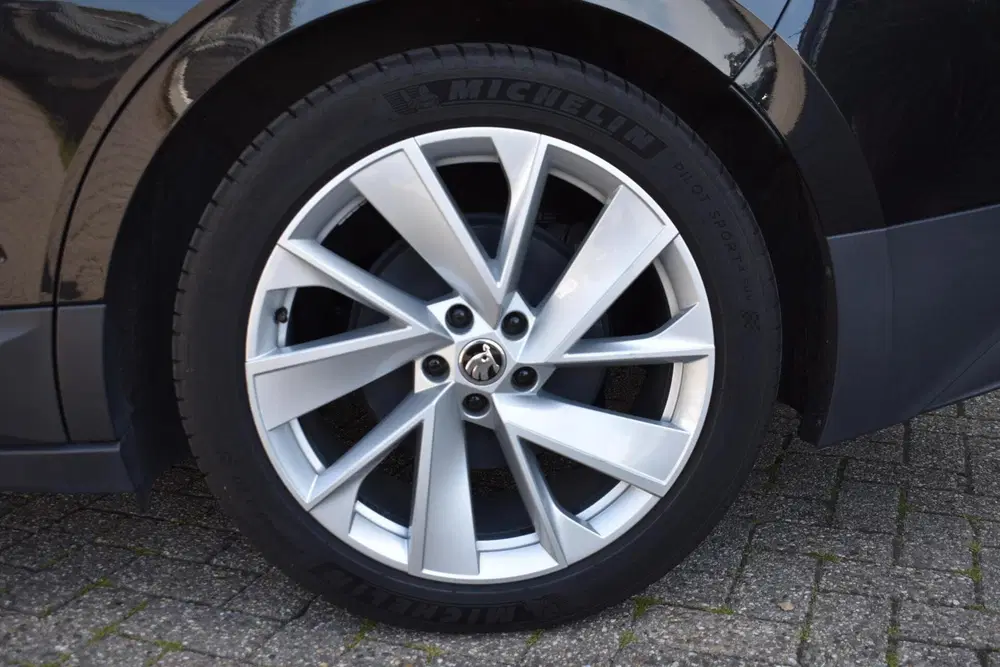 Skoda Enyaq 80 uit 2021, foto 6
