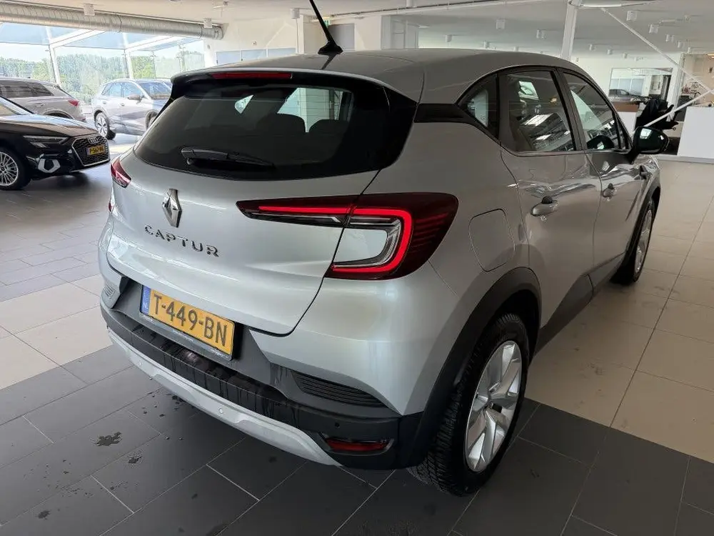 Renault Captur 1.0 TCe 90 evolution (bj 2023) uit 2023, foto 4