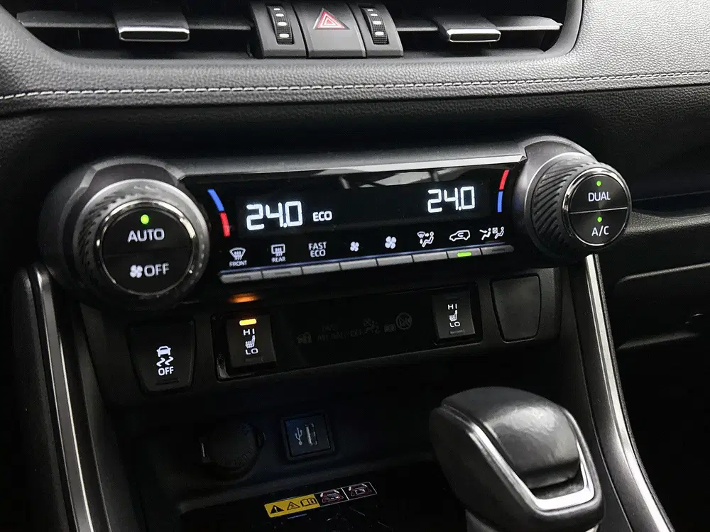 Toyota RAV 4 2.5 Hybrid AWD GR SPORT uit 2024, foto 12