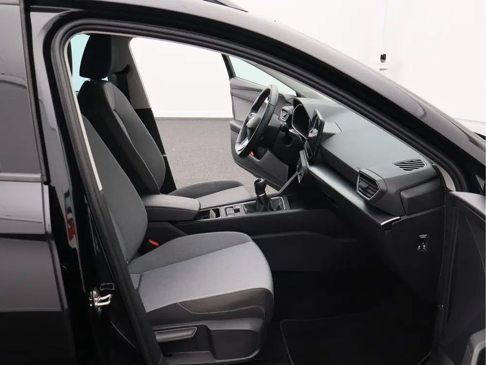 SEAT Leon 1.0 TSI Style Business Intense uit 2023, foto 16