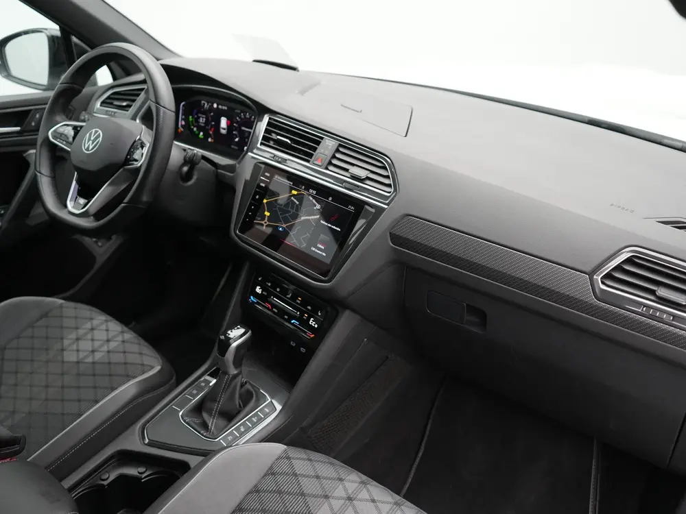 Volkswagen Tiguan 1.4 TSI eHybrid R-Line PHEV 245pk Dealer O uit 2022, foto 4