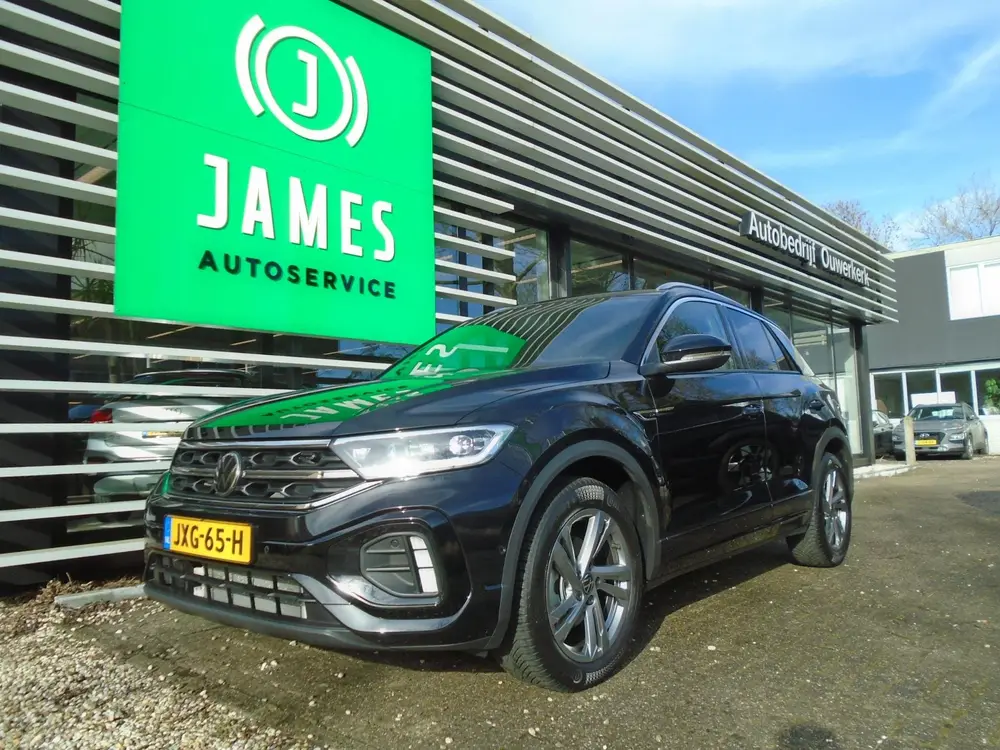Volkswagen T-Roc 1.5 TSI R-Line Edition Groot navigatiescher uit 2025, foto 8