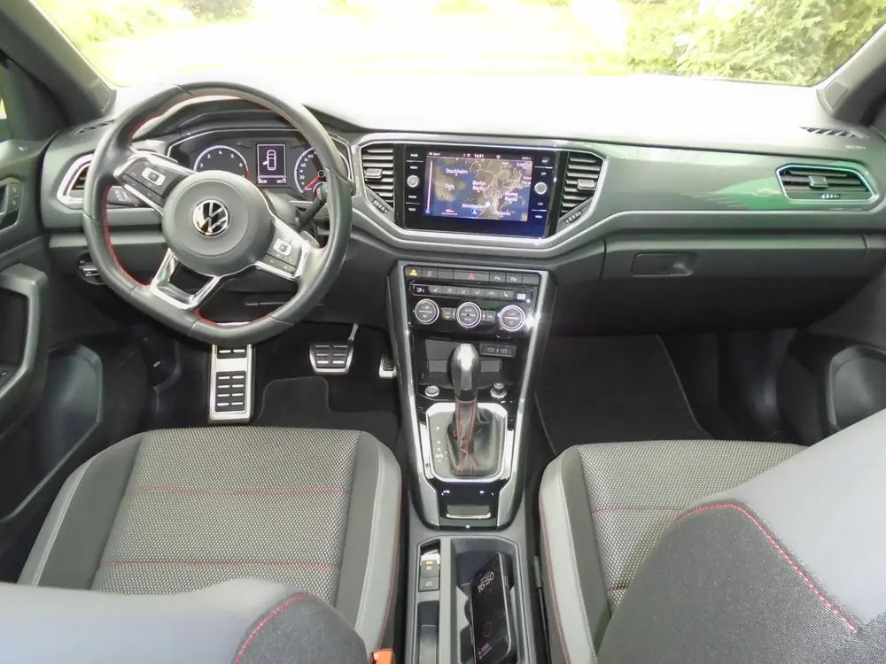 Volkswagen T-Roc 1.5 TSI R-line sky panoramadak uit 2021, foto 18