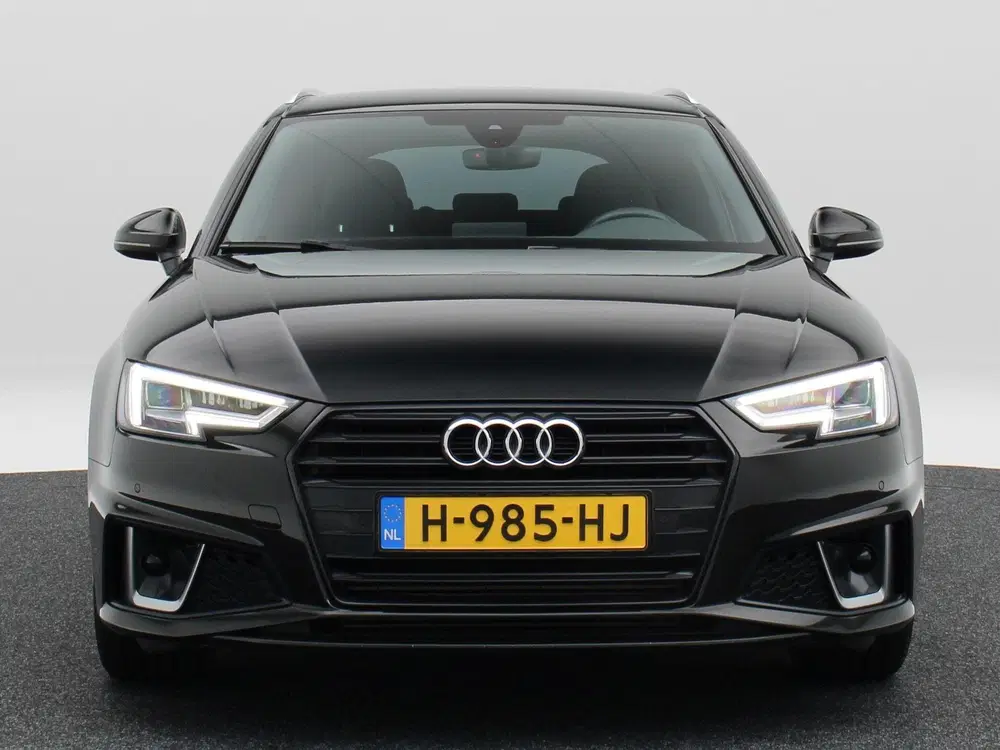 Audi A4 35 TFSi 150 Pk Automaat Sport S line uit 2020, foto 4
