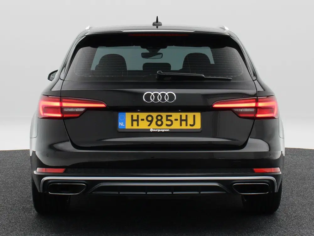 Audi A4 35 TFSi 150 Pk Automaat Sport S line uit 2020, foto 5