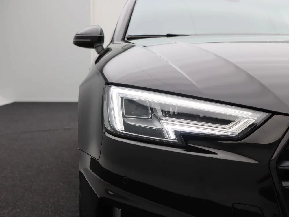 Audi A4 35 TFSi 150 Pk Automaat Sport S line uit 2020, foto 8