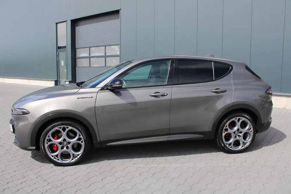 Alfa Romeo Tonale 1.5 Mild-Hybrid Edizione Speciale uit 2022, foto 2