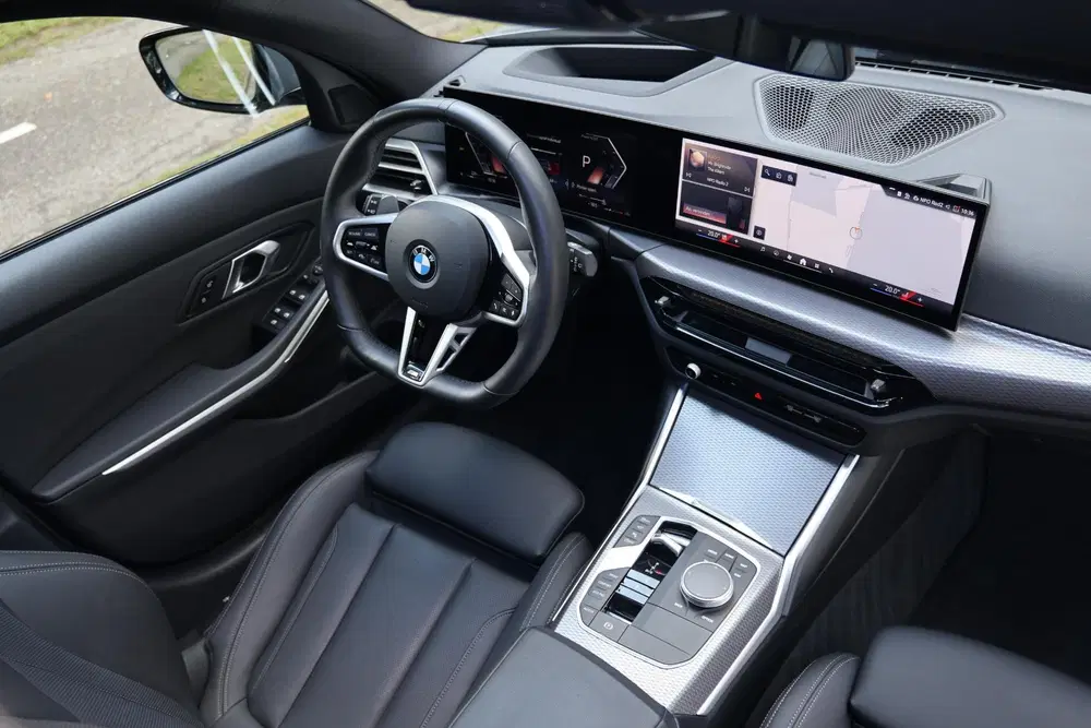 BMW 3-serie 320i M-Sport uit 2025, foto 13