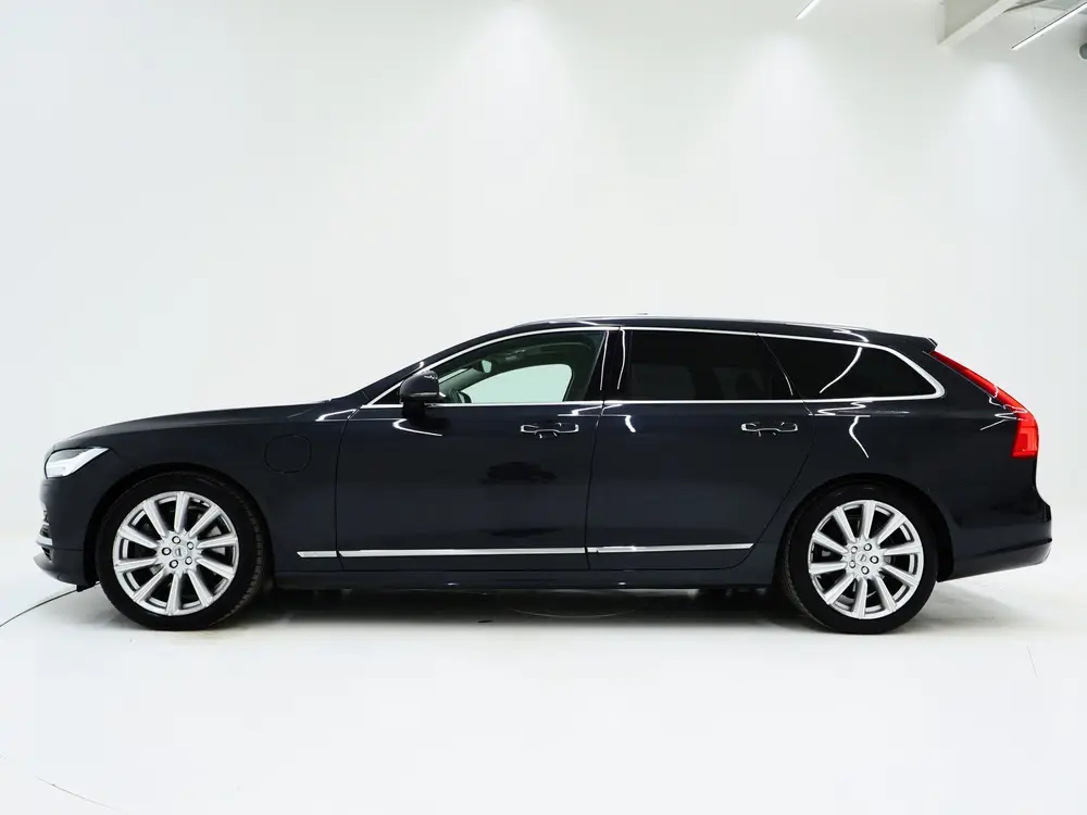 Volvo V90 2.0 T8 AWD Inscription uit 2019, foto 2