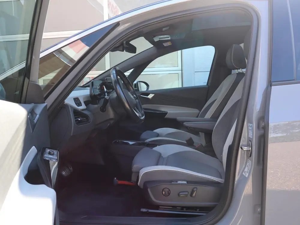 Volkswagen ID.3 First Plus 58 kWh Pano Matrix Camera Massage uit 2020, foto 13