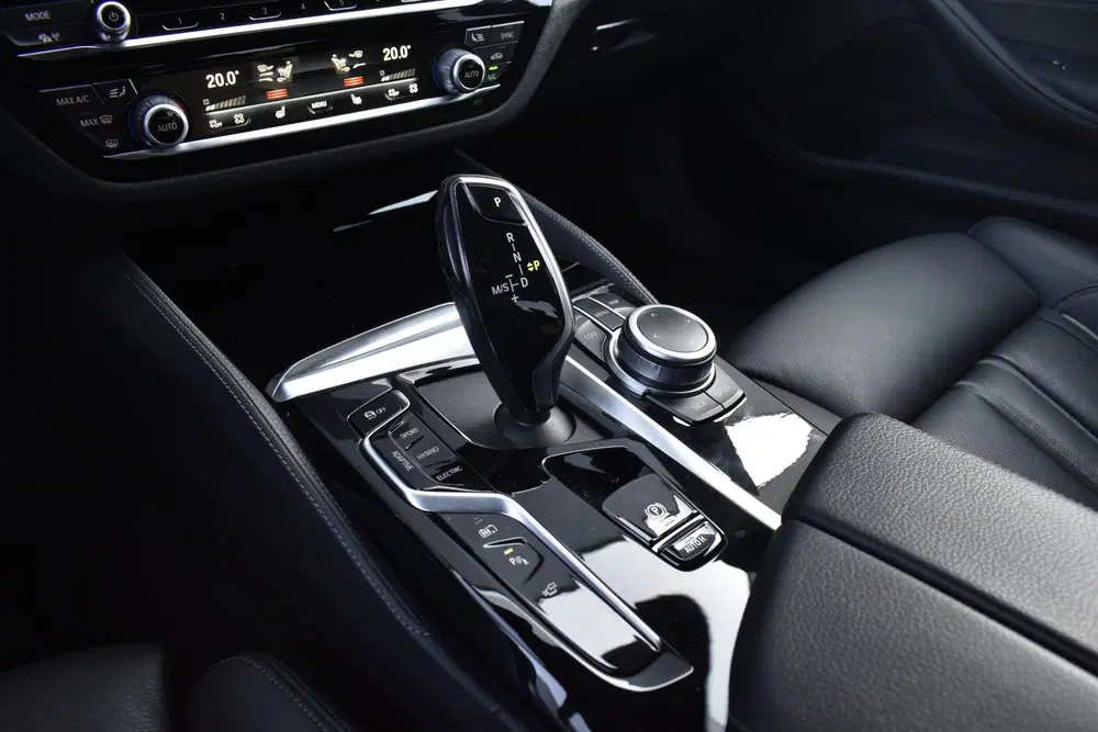 BMW 5-serie 5 Serie 545e xDrive High Executive M-pakke uit 2022, foto 20