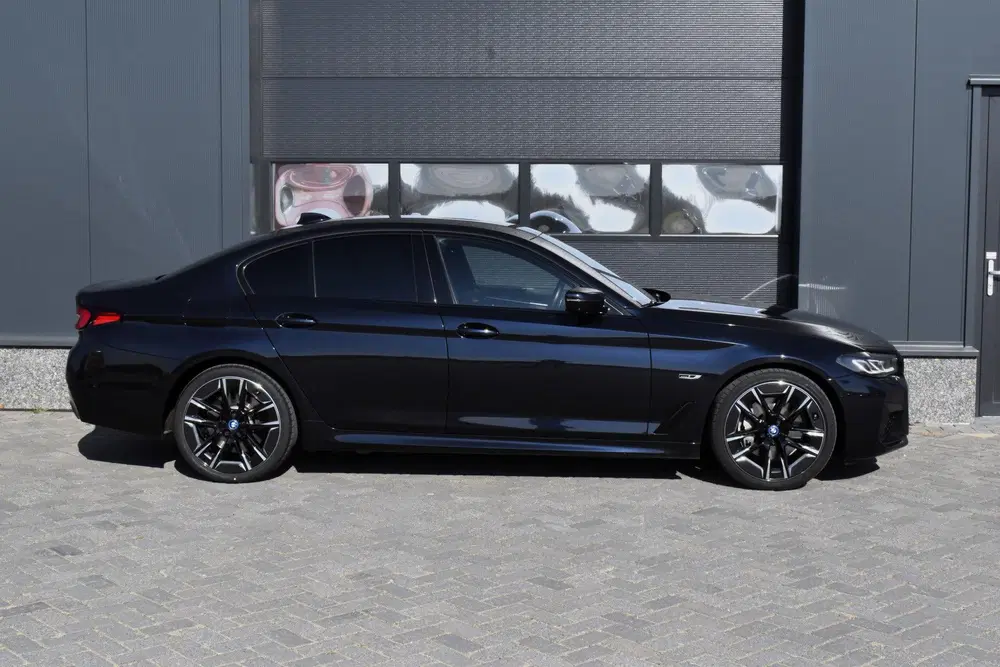 BMW 5-serie 5 Serie 545e xDrive High Executive M-pakke uit 2022, foto 7