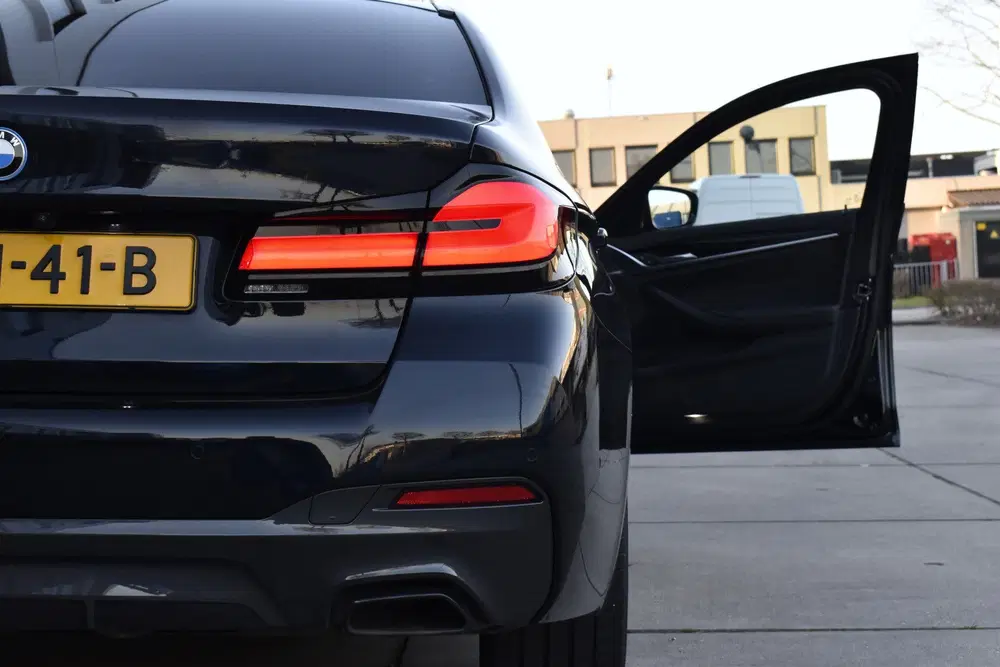 BMW 5-serie 5 Serie 545e xDrive High Executive M-pakke uit 2022, foto 9