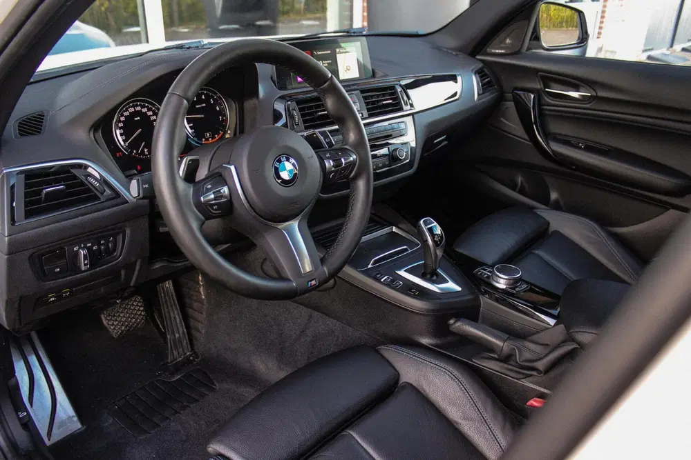 BMW 1-serie 120i Edition M Sport Shadow High Executive uit 2019, foto 13