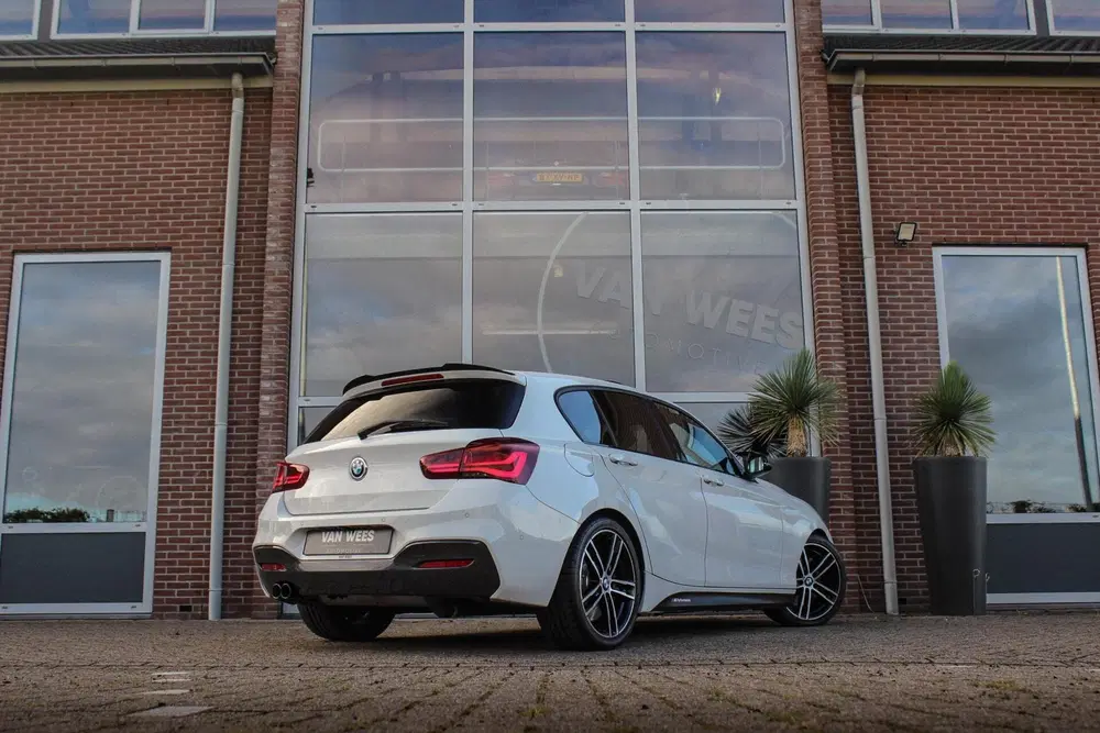 BMW 1-serie 120i Edition M Sport Shadow High Executive uit 2019, foto 5