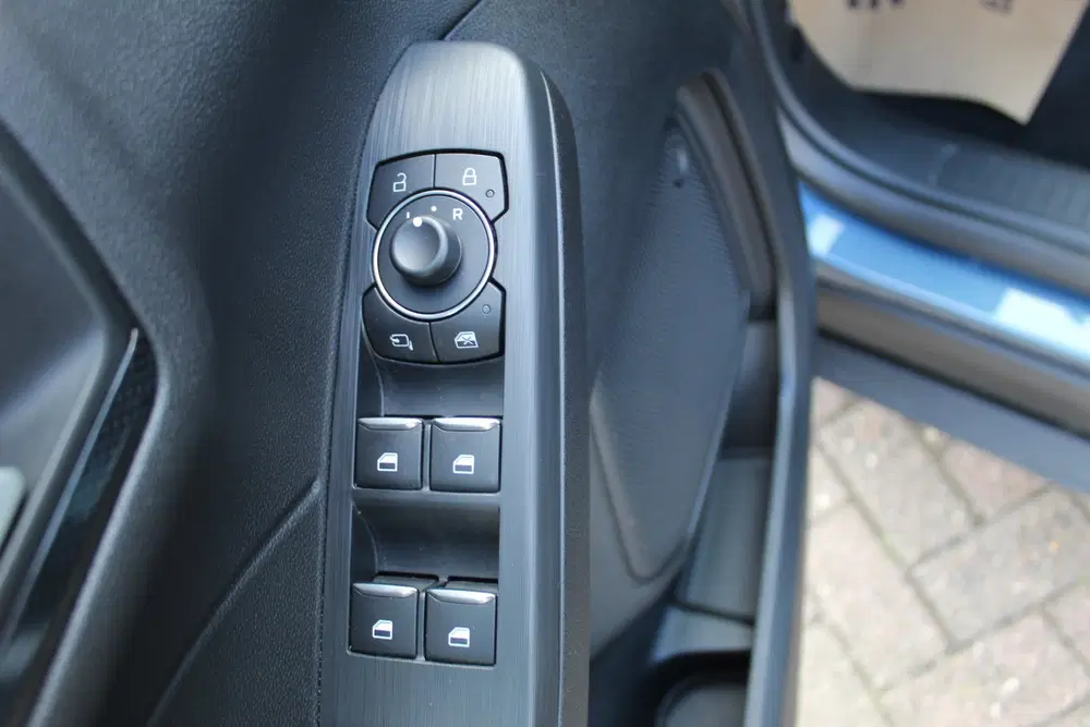Ford Kuga 2.5 PHEV ST-Line X Winter Pack uit 2023, foto 6