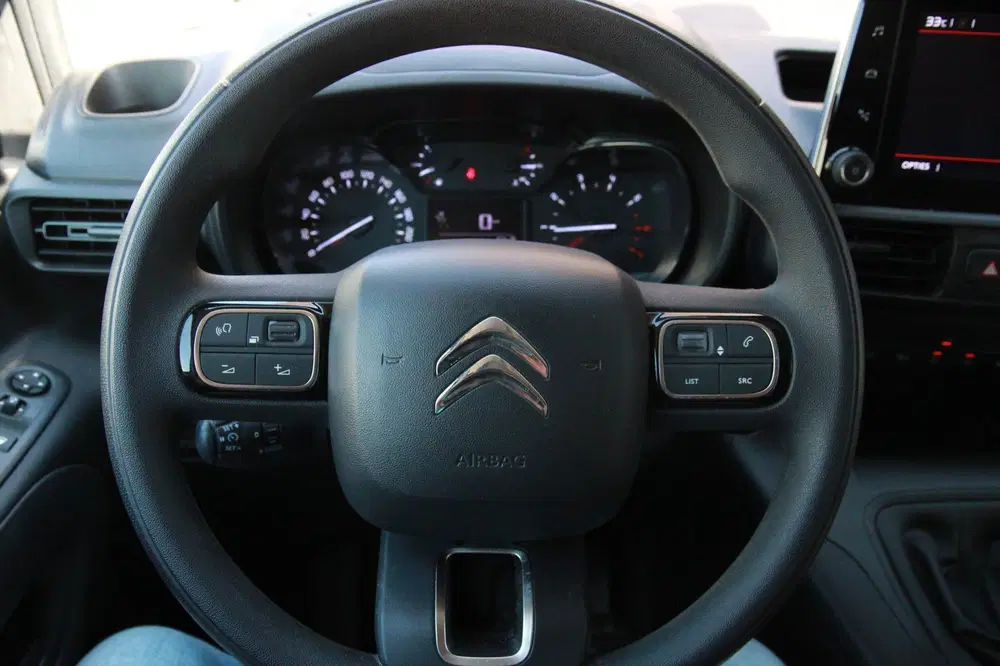 Citroën Berlingo Citroen BERLINGO 1.2 PureTech 110PK S&S L1 uit 2023, foto 14