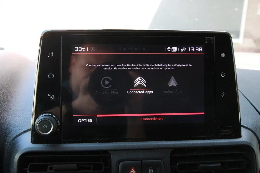 Citroën Berlingo Citroen BERLINGO 1.2 PureTech 110PK S&S L1 uit 2023, foto 17