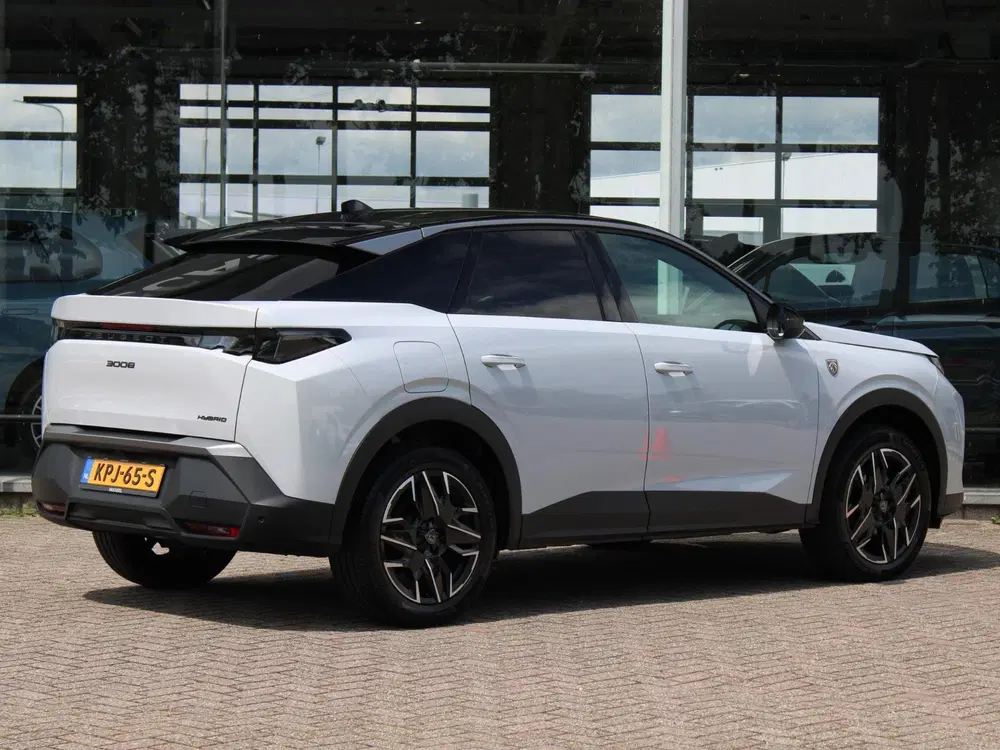 Peugeot 3008 1.2 Hybrid 145 GT Automaat uit 2025, foto 5