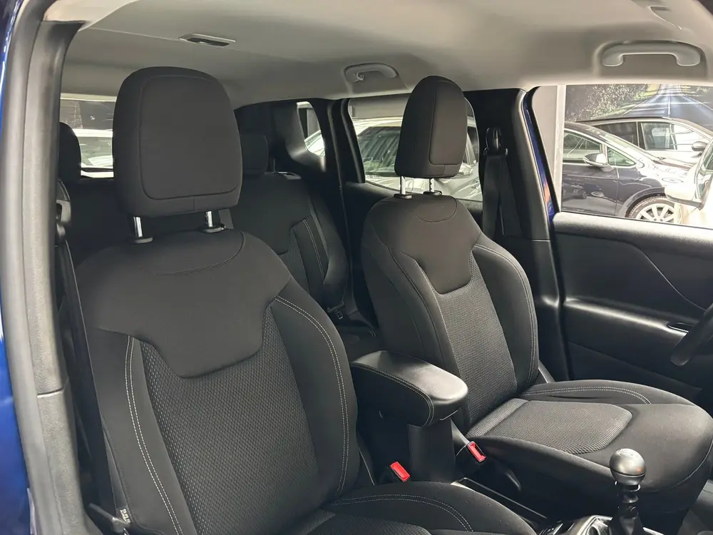 Jeep Renegade 1.0T-e Limited / Navigatie uit 2020, foto 16