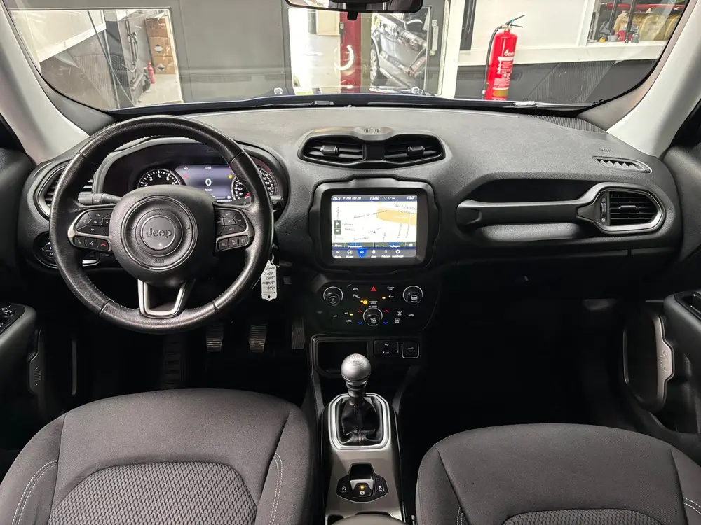 Jeep Renegade 1.0T-e Limited / Navigatie uit 2020, foto 18