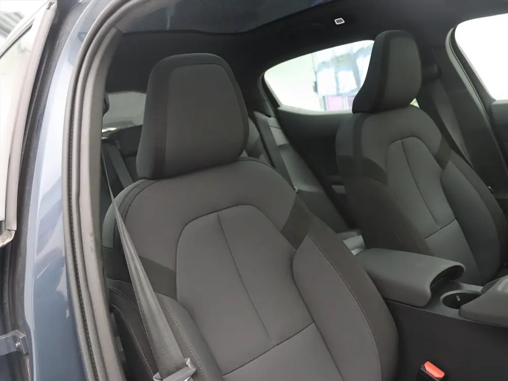 Polestar 2 Standard Range Single Motor 63kWh 225pk 91.65% So uit 2022, foto 16