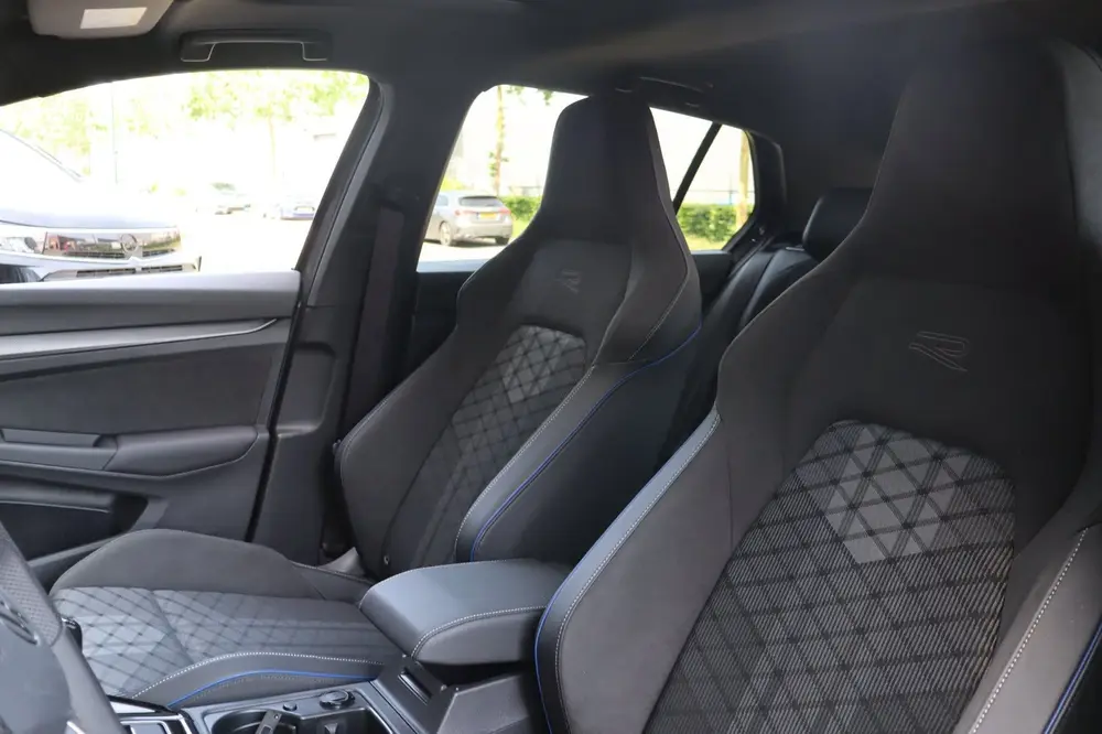 Volkswagen Golf 1.5 TSI R-Line|150 PK|Matrix LED|Navi|Camera uit 2025, foto 14