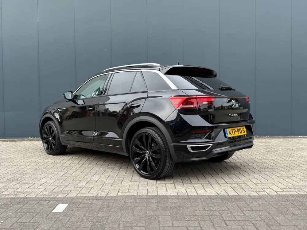 Volkswagen T-Roc 1.5 TSI DSG R-Line Pano Trekhaak Camera DCC uit 2020, foto 2