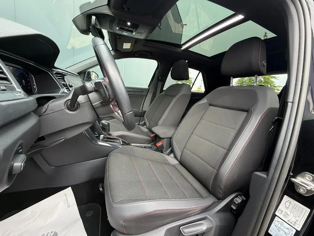 Volkswagen T-Roc 1.5 TSI DSG R-Line Pano Trekhaak Camera DCC uit 2020, foto 8